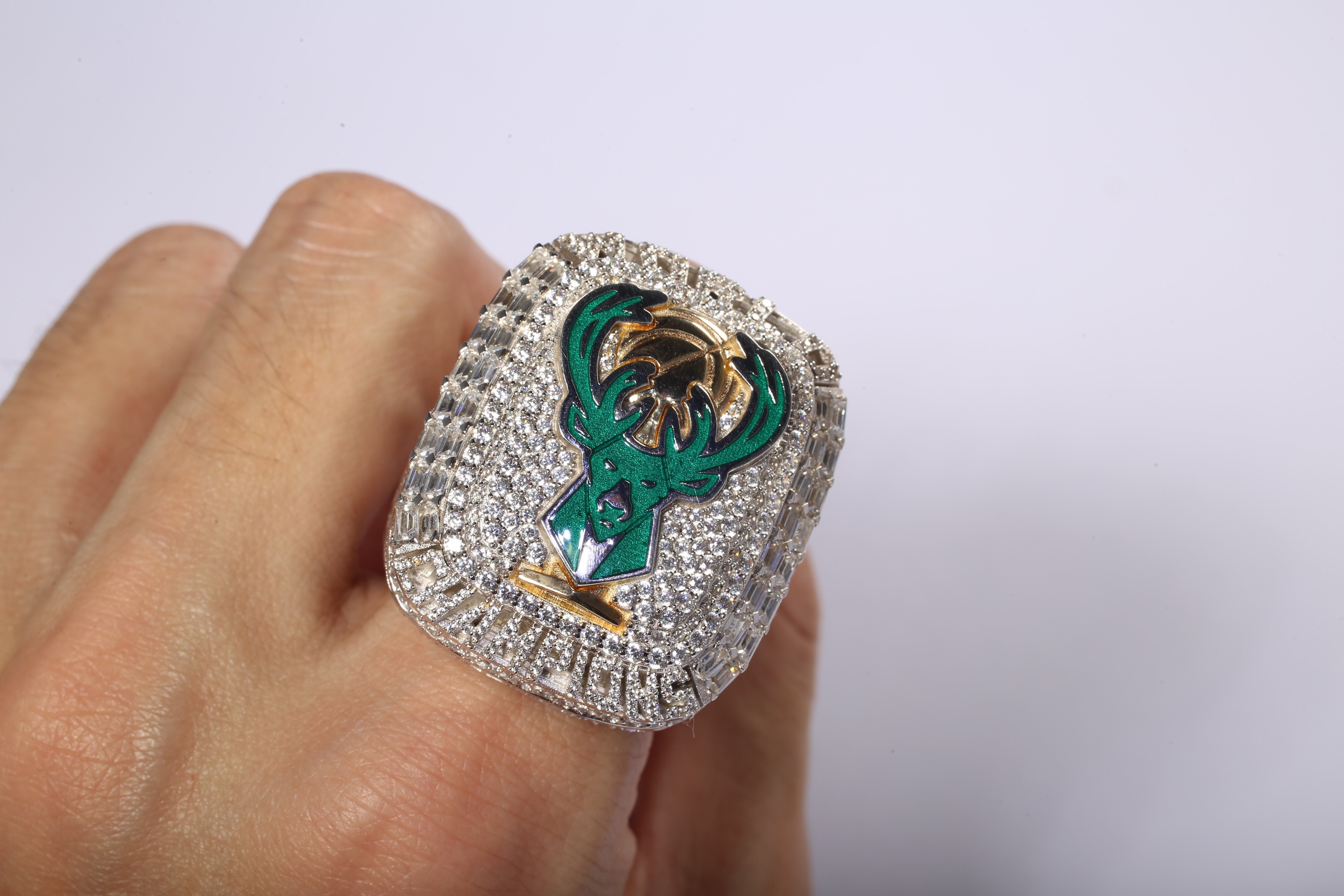 Milwaukee Bucks 2021 NBA Championship Ring