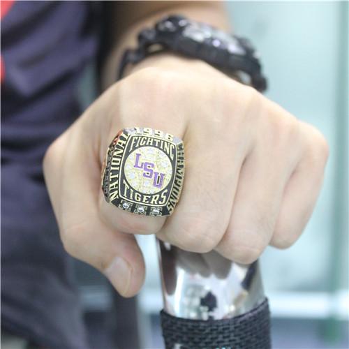 LSU Tigers Baseball 1996 National Championship Ring