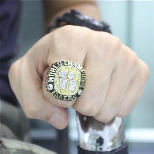 Los Angeles Lakers 2001 NBA Basketball World Championship Ring