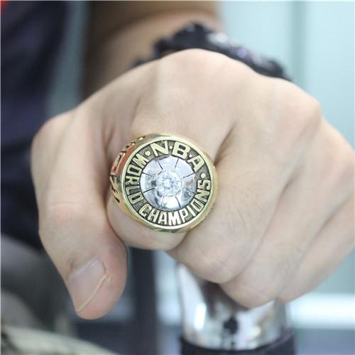 Milwaukee Bucks 1971 NBA Basketball World Championship Ring